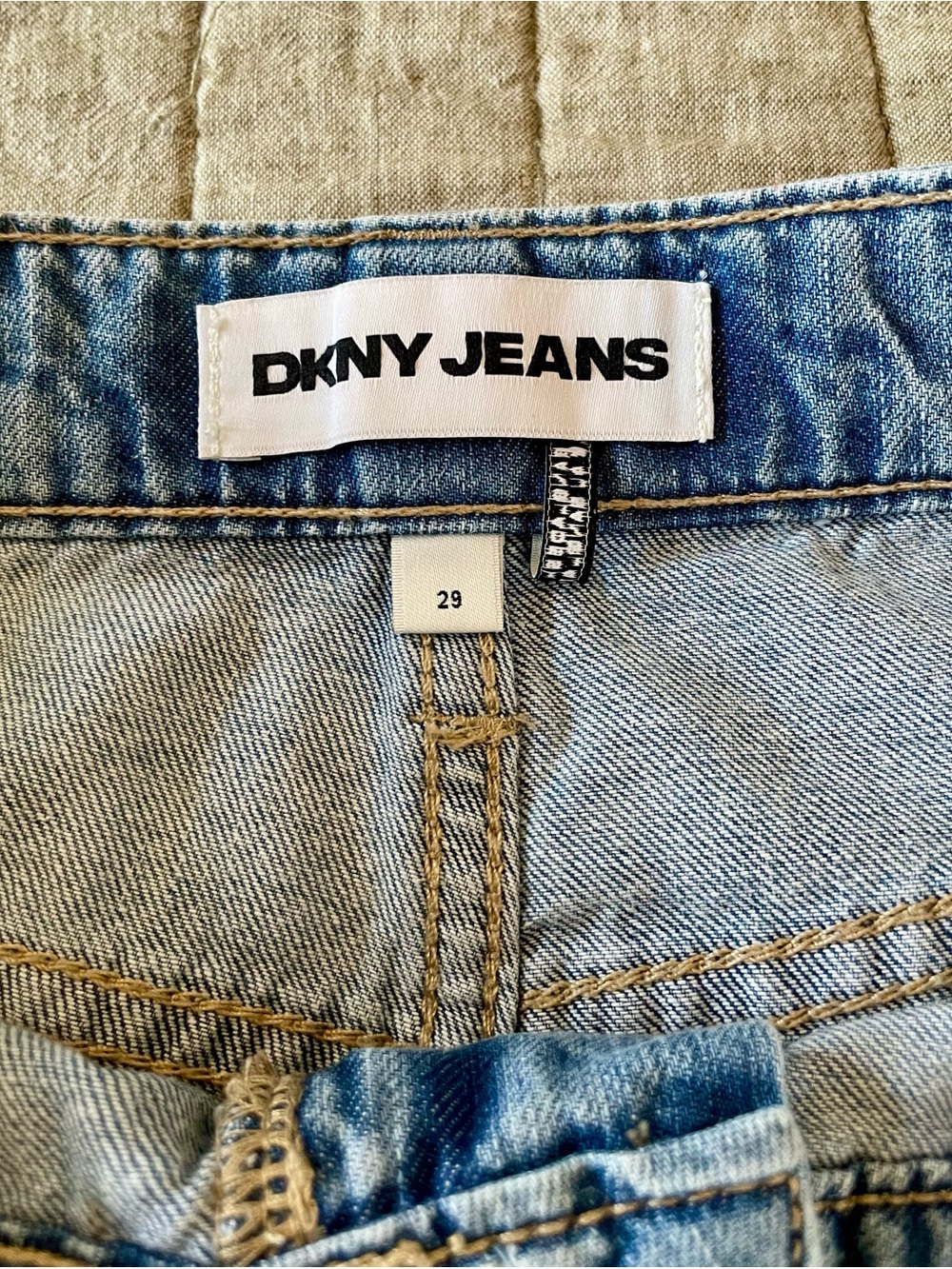DKNY Wide Leg Cargo jeans - 29